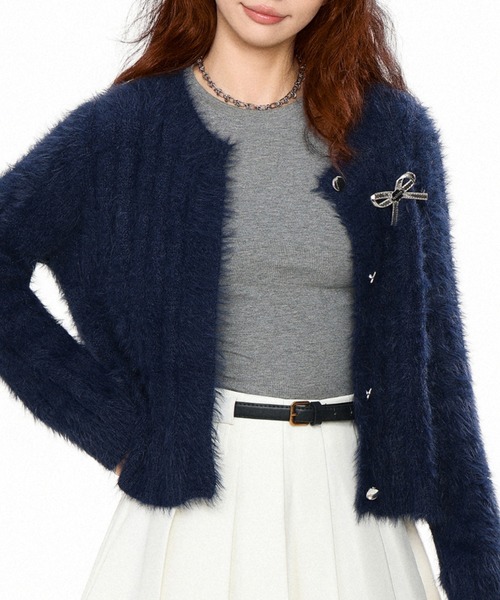 Sibra（シブラ）の「カラー追加で全6色！ふわっと可愛いシャギーニットカーディガン（ニット/セーター・レディース・ホワイト/ブラック/ブルー/ネイビー/イエロー/グレー・M）」の4枚目の写真