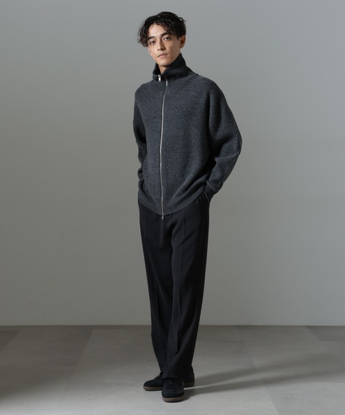 NANO universe（ナノユニバース）の「ドレープ ストレートスラックス(セットアップ可)（スラックス・メンズ・ブラック/カーキブラウン/ダークネイビー・L/M/S）」の5枚目の写真