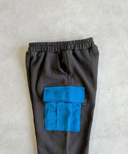 BIG FIELD（ビッグフィールド）の「カーゴスウェットパンツ（カーゴパンツ・キッズ・オフホワイト/チャコール/パープル・90/100/110/120/130/140/150）」の6枚目の写真