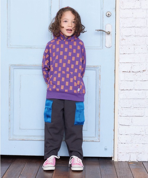 BIG FIELD（ビッグフィールド）の「カーゴスウェットパンツ（カーゴパンツ・キッズ・オフホワイト/チャコール/パープル・90/100/110/120/130/140/150）」の7枚目の写真