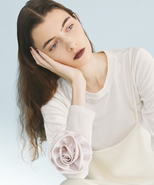 kiehtova（キエトヴァ）の「【kiehtova】ROSE SHUSHU / M　ローズ シュシュ M（シュシュ・レディース・ブラック/ベージュ・FREE）」の6枚目の写真