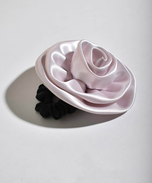 kiehtova（キエトヴァ）の「【kiehtova】ROSE SHUSHU / M　ローズ シュシュ M（シュシュ・レディース・ブラック/ベージュ・FREE）」の10枚目の写真