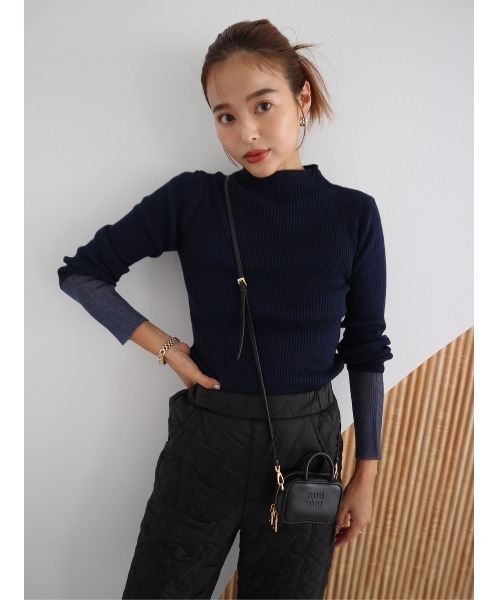 TRUNC（トランクエイティーエイト）の「Sheer Sleeve Turtleneck（ニット/セーター・レディース・ネイビー/アイボリー/ブラック・FREE）」の10枚目の写真