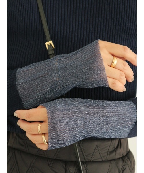 TRUNC（トランクエイティーエイト）の「Sheer Sleeve Turtleneck（ニット/セーター・レディース・ネイビー/アイボリー/ブラック・FREE）」の9枚目の写真