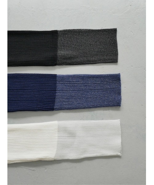 TRUNC（トランクエイティーエイト）の「Sheer Sleeve Turtleneck（ニット/セーター・レディース・ネイビー/アイボリー/ブラック・FREE）」の15枚目の写真