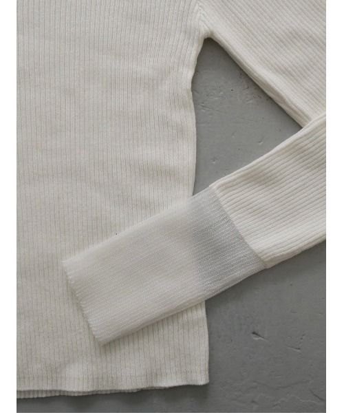 TRUNC（トランクエイティーエイト）の「Sheer Sleeve Turtleneck（ニット/セーター・レディース・ネイビー/アイボリー/ブラック・FREE）」の18枚目の写真