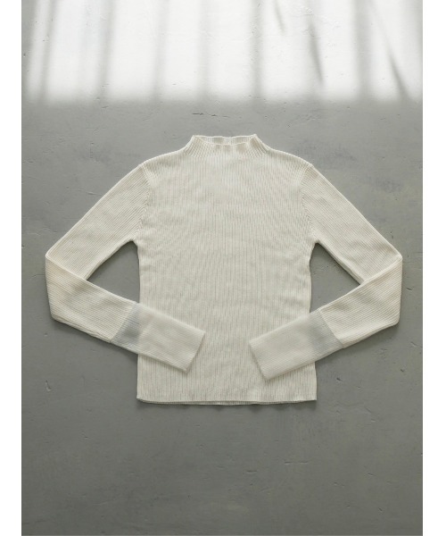 TRUNC（トランクエイティーエイト）の「Sheer Sleeve Turtleneck（ニット/セーター・レディース・ネイビー/アイボリー/ブラック・FREE）」の19枚目の写真