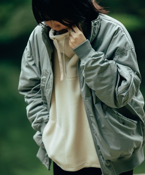 EKAL(エカル)の「WSスタンドフリースプルオーバー(その他トップス・レディース・オフホワイト/チャコールグレー/ラベンダー・ONE)」の13枚目の写真