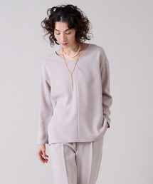 バックフレアートップス