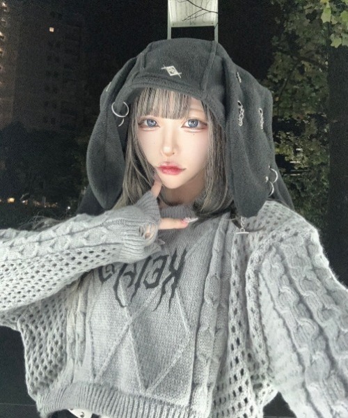 KsG(ケーエスジー)の「ロゴ入りショートニット(ニット/セーター・レディース・ブラック/グレー・フリー)」の13枚目の写真