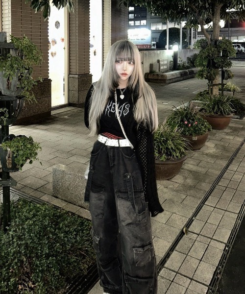 KsG(ケーエスジー)の「ロゴ入りショートニット(ニット/セーター・レディース・ブラック/グレー・フリー)」の7枚目の写真