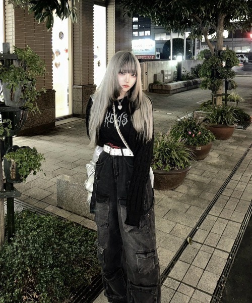 KsG(ケーエスジー)の「ロゴ入りショートニット(ニット/セーター・レディース・ブラック/グレー・フリー)」の6枚目の写真
