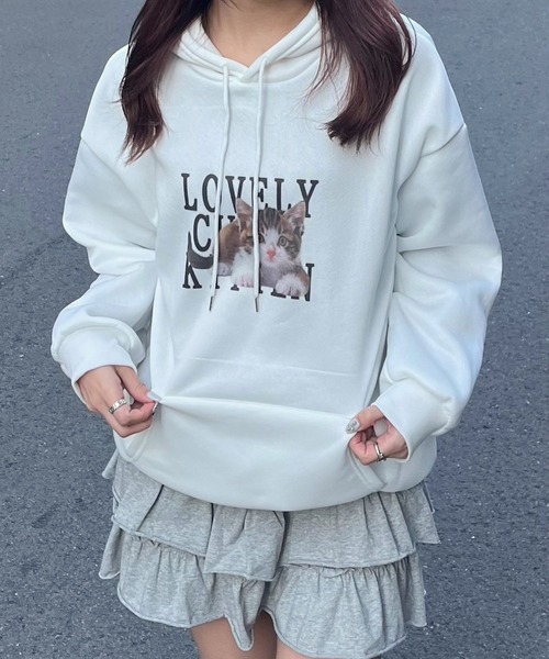 merrylatte(メリーラテ)の「テキスト×キャットデザインパーカー(パーカー・レディース・ホワイト・MEDIUM)」の1枚目の写真