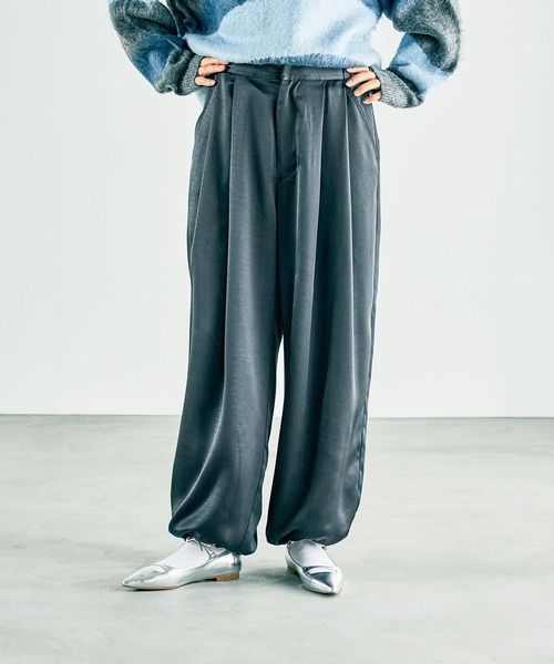 LOHEN ローヘン　2タックサテンパンツ 中古・古着通販】LOHEN (ローヘン) 2タックサテンパンツ ブルー