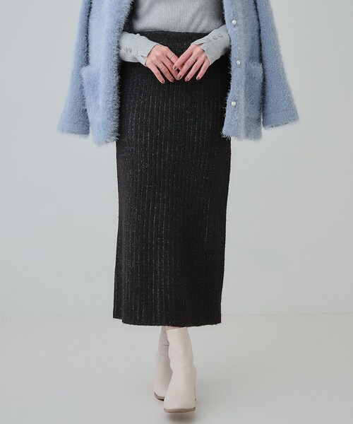 Cutie Blonde（キューティーブロンド）の「◆【セットアップ可】リブ編みの縦ラインですっきり見え ニットナロースカート（スカート・レディース・ライトベージュ/ブラック/スモーキーグリーン系・04/03/02/01）」の2枚目の写真