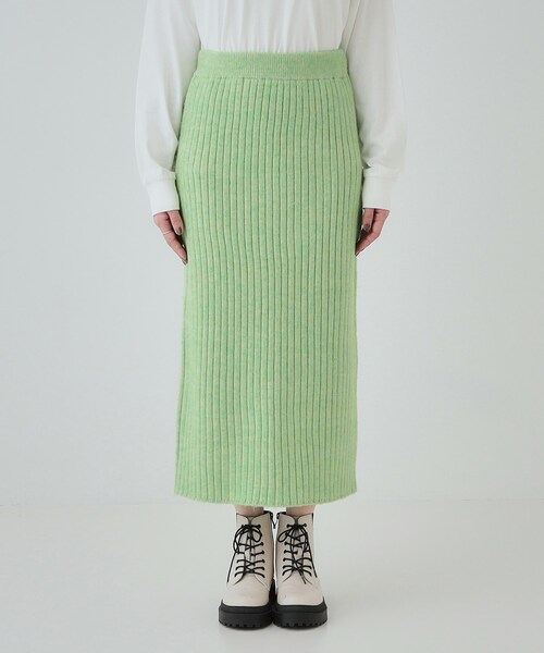 Cutie Blonde（キューティーブロンド）の「◆【セットアップ可】リブ編みの縦ラインですっきり見え ニットナロースカート（スカート・レディース・ライトベージュ/ブラック/スモーキーグリーン系・04/03/02/01）」の4枚目の写真