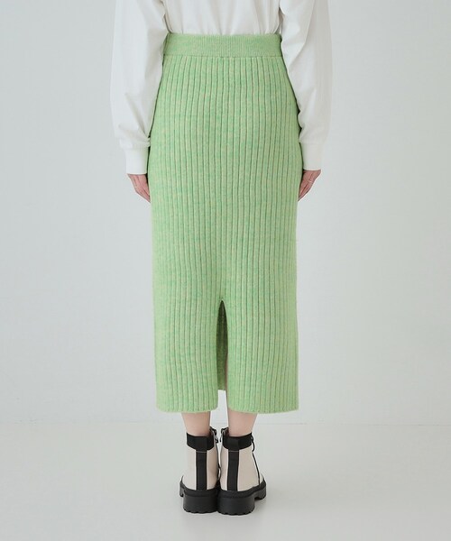 Cutie Blonde（キューティーブロンド）の「◆【セットアップ可】リブ編みの縦ラインですっきり見え ニットナロースカート（スカート・レディース・ライトベージュ/ブラック/スモーキーグリーン系・04/03/02/01）」の6枚目の写真