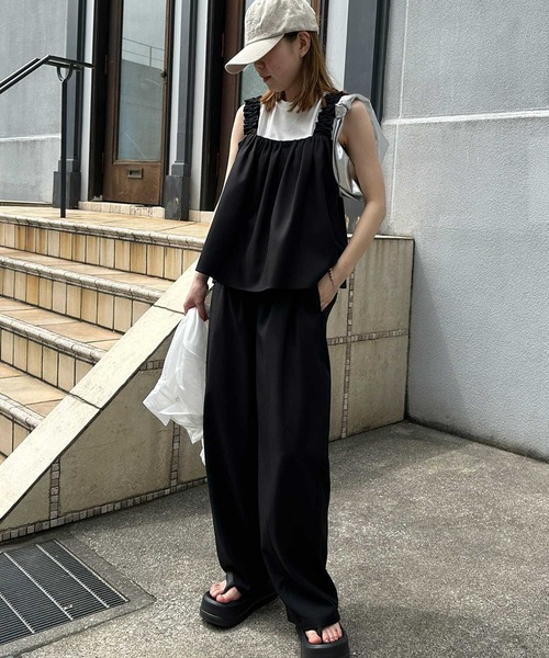 RANAN（ラナン）の「麻調フリルデザインキャミセットアップ（セットアップ・レディース・ブラック/ブラウン/ネイビー/ベージュ・LL/L/M）」の2枚目の写真