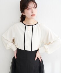 メタルホック付き配色パイピングブラウス