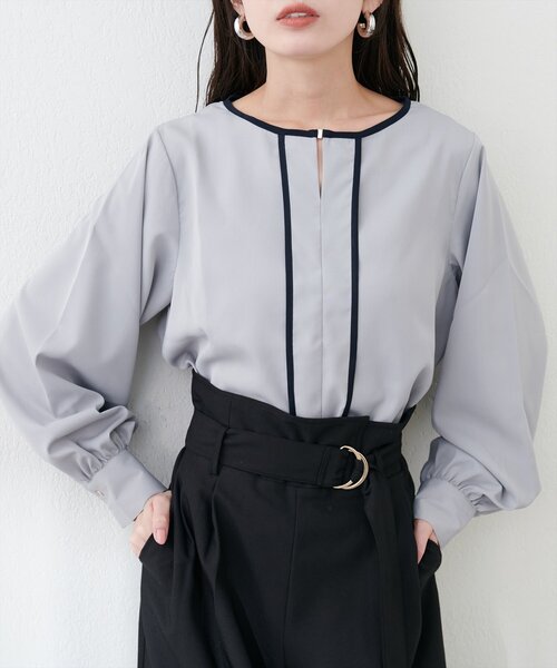 natural couture（ナチュラルクチュール）の「メタルホック付き配色パイピングブラウス（シャツ/ブラウス・レディース・ピンク/ネイビー/イエロー系その他/アイボリー/グレー・FREE）」の21枚目の写真