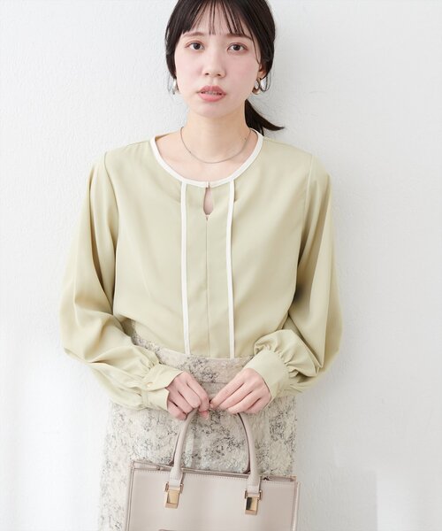 natural couture（ナチュラルクチュール）の「メタルホック付き配色パイピングブラウス（シャツ/ブラウス・レディース・ピンク/ネイビー/イエロー系その他/アイボリー/グレー・FREE）」の6枚目の写真