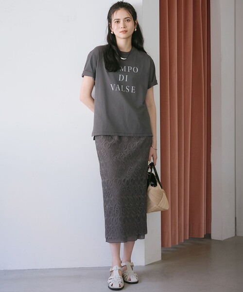 23区 L(ニジュウサンクオオキイサイズ)の「【SLOW/一部店舗限定】MVSコットン ロゴTシャツ(Tシャツ/カットソー・レディース・グレー系/ホワイト系/サックスブルー系・44/46)」の4枚目の写真
