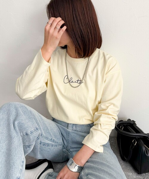 fredy emue（フレディエミュ）の「ヤーン刺繍ロゴロンTシャツ（Tシャツ/カットソー・レディース・ネイビー/オフホワイト/イエロー・38）」の16枚目の写真