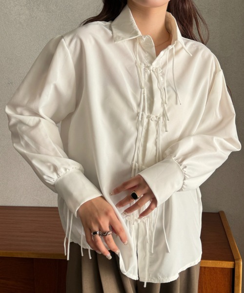 efill（エフィル）の「タッセル ボタン レディース シャツ（シャツ/ブラウス・レディース・ホワイト・FREE）」の6枚目の写真