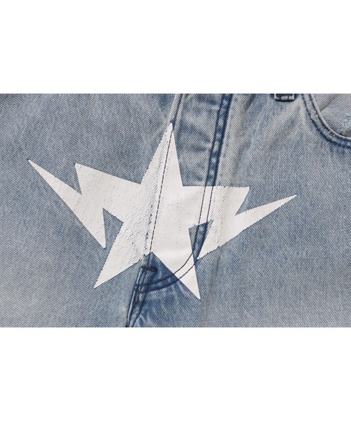 A BATHING APE（アベイシングエイプ）の「DESTROYED STA RELAXED FIT 13OZ DEMIN SHORTS（デニムパンツ・メンズ・ライトインディゴブルー/ブラック・X-LARGE/MEDIUM/LARGE/SMALL/XX-LARGE）」の6枚目の写真