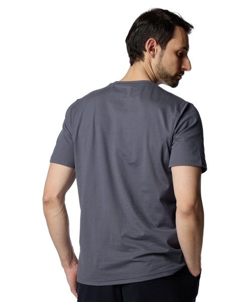 UNDER ARMOUR（アンダーアーマー）の「【別注】アンダーアーマー  UAモチベート グラフィック ショートスリーブ Tシャツ 限定コラボ（Tシャツ/カットソー・メンズ・ブルー/グリーン/ダークグレー・S/M/L/3L/LL）」の13枚目の写真