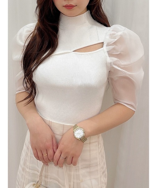 MERCURYDUO（マーキュリーデュオ）の「2WAY異素材パフスリーブカットアウトニット（ニット/セーター・レディース・ラベンダー/オフホワイト/ブラック・FREE）」の2枚目の写真