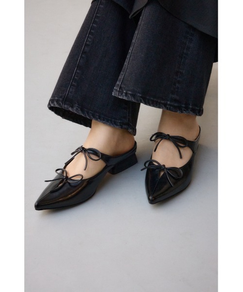 AZUL by moussy（アズールバイマウジー）の「リボンベルトポインテッドパンプス（パンプス・レディース・ブラック/シルバー・SMALL/MEDIUM/LARGE）」の11枚目の写真