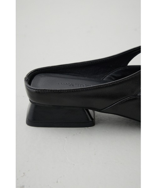 AZUL by moussy（アズールバイマウジー）の「リボンベルトポインテッドパンプス（パンプス・レディース・ブラック/シルバー・SMALL/MEDIUM/LARGE）」の7枚目の写真