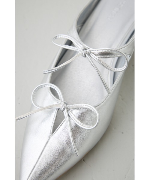 AZUL by moussy（アズールバイマウジー）の「リボンベルトポインテッドパンプス（パンプス・レディース・ブラック/シルバー・SMALL/MEDIUM/LARGE）」の19枚目の写真