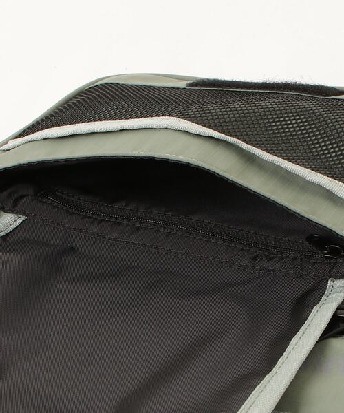 MARMOT CAPITAL(マーモットキャピタル)の「MARMOT CAPITAL/マーモット キャピタル/WAIST BAG/25SS-G-02(ボディバッグ/ウエストポーチ・メンズ・モスグリーン/グレー・F)」の4枚目の写真
