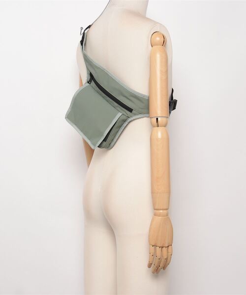 MARMOT CAPITAL(マーモットキャピタル)の「MARMOT CAPITAL/マーモット キャピタル/WAIST BAG/25SS-G-02(ボディバッグ/ウエストポーチ・メンズ・モスグリーン/グレー・F)」の5枚目の写真