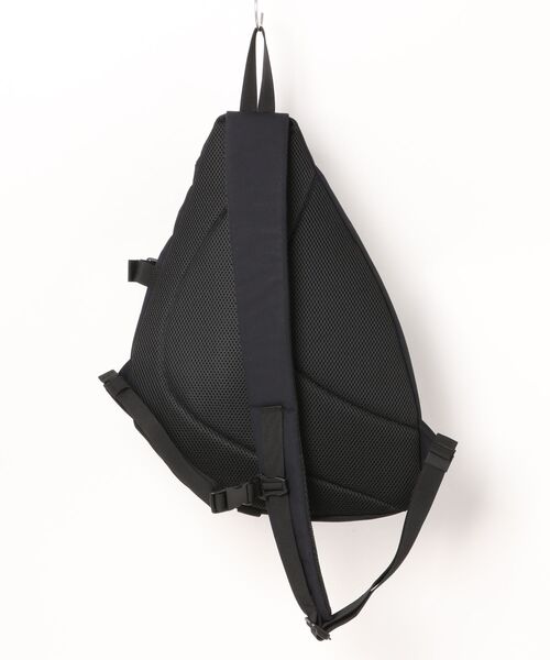 数々の賞を受賞 △GRAMICCI(グラミチ) BAG（ボディバッグ SLING △CORDURA バッグ