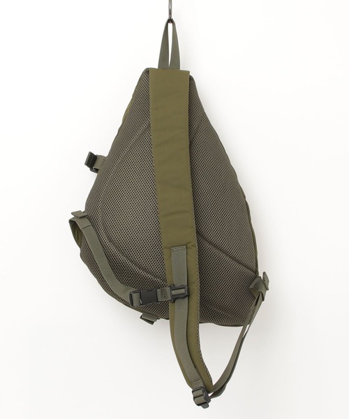 △GRAMICCI(グラミチ) △CORDURA SLING BAG（ボディバッグ