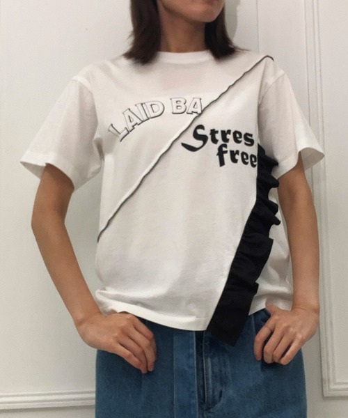 AVIE(アビィ)の「切替デザインプリントTEE(Tシャツ/カットソー・レディース・ブラック/ホワイト・38)」の2枚目の写真