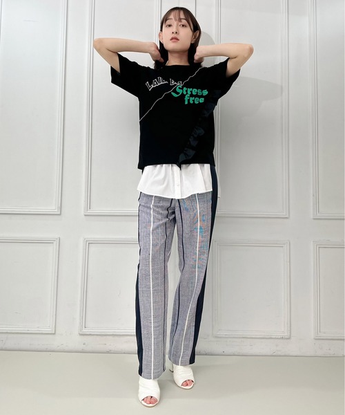 AVIE(アビィ)の「切替デザインプリントTEE(Tシャツ/カットソー・レディース・ブラック/ホワイト・38)」の8枚目の写真