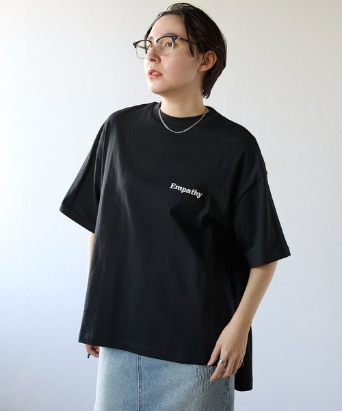 タグ付き✨アパルトモン　totem AラインTシャツ　半袖カットソー　ブラック タグ付き✨アパルトモン totem AラインTシャツ 半袖カットソー
