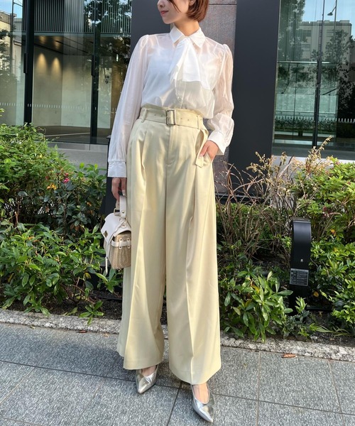 AND COUTURE(アンドクチュール)の「リボンタイ付きオーガンジーシャツ(シャツ/ブラウス・レディース・ベージュ/ブルー/オフホワイト・FREE)」の22枚目の写真
