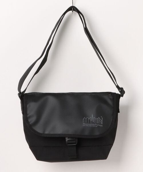 Manhattan Portage（マンハッタンポーテージ）の「Manhattan Portage/マンハッタンポーテージ ショルダーバック Pacific Nylon Messenger Bag JR Flap Zipper Pocket W/ Divider MP1605JRFZDHPWP（ショルダーバッグ・メンズ・ブラック・FREE）」の10枚目の写真