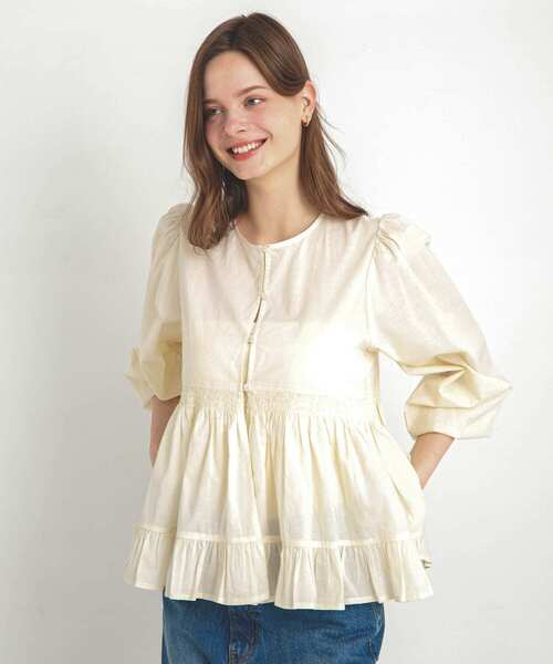 URBAN RESEARCH Sonny Label（アーバンリサーチサニーレーベル）の「フリルヘムコットン2wayガウンブラウス（シャツ/ブラウス・レディース・ブラック/ライトベージュ/オフホワイト・FREE）」の5枚目の写真