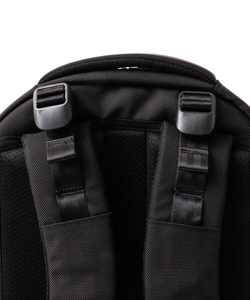 incase(インケース)の「【Incase/インケース】Tracks Backpack 18L(バックパック/リュック・メンズ・ブラック・FREE)」の14枚目の写真