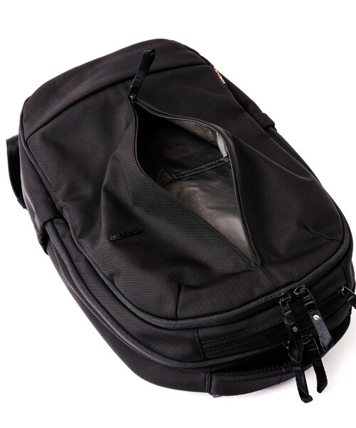 セール】【Incase/インケース】Tracks Backpack 18L（バックパック