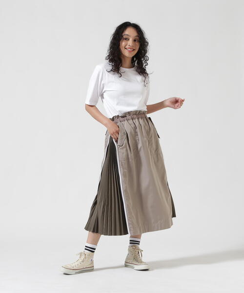 DROIT BELLO（ドロイトベロ）の「DROIT BELLO（ドロイトベロ）サイドZIPプリーツスカート（スカート・レディース・ベージュ/ブラック・M/S）」の19枚目の写真