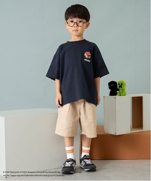 and D. petit main（アンドディープティマイン）の「【マインクラフト】【親子リンク】KIDS武器TEE（Tシャツ/カットソー・キッズ・ネイビー/チャコール・100cm/140cm/110cm/150cm/130cm/120cm）」の6枚目の写真