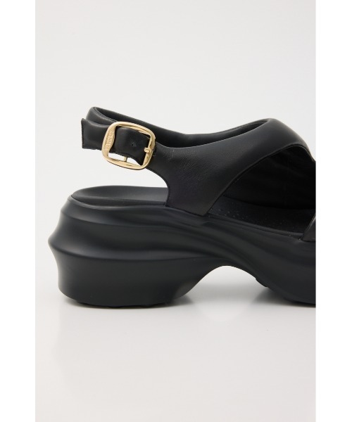 STACCATO（スタッカート）の「ﾗｳﾝﾄﾞｼｪｲﾌﾟｽﾘﾝｸﾞｻﾝﾀﾞﾙ（サンダル・レディース・ホワイト/ブラック・22.5cm/23.0cm/23.5cm/24.0cm/24.5cm）」の7枚目の写真