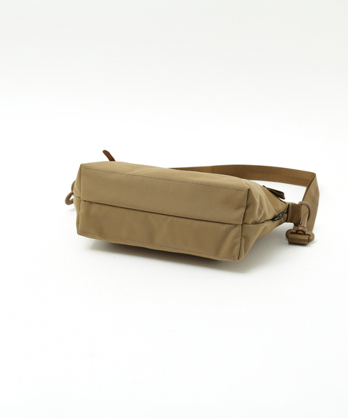 WILDERNESS EXPERIENCE(ウィルダネスエクスペリエンス)の「【WILDERNESS EXPERIENCE/ウィルダネスエクスペリエンス】Leed Shoulder Bag / ショルダーバック/ユニセックス/4L【WEB限定】(ショルダーバッグ・レディース・ブラック/ベージュ/ネイビー・フリー)」の9枚目の写真